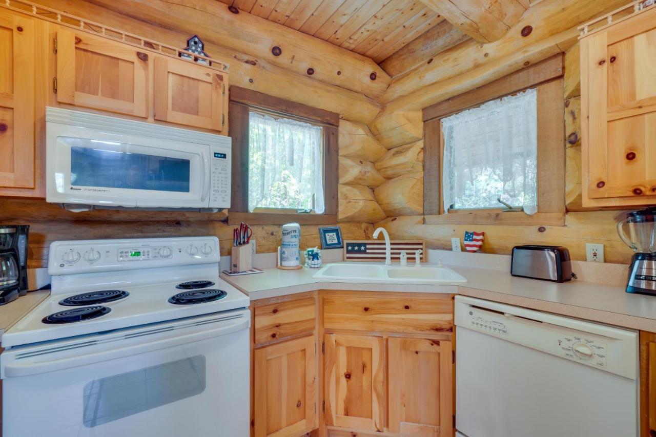 Idyllic Gatlinburg Cabin With Hot Tub And Balcony! Extérieur photo