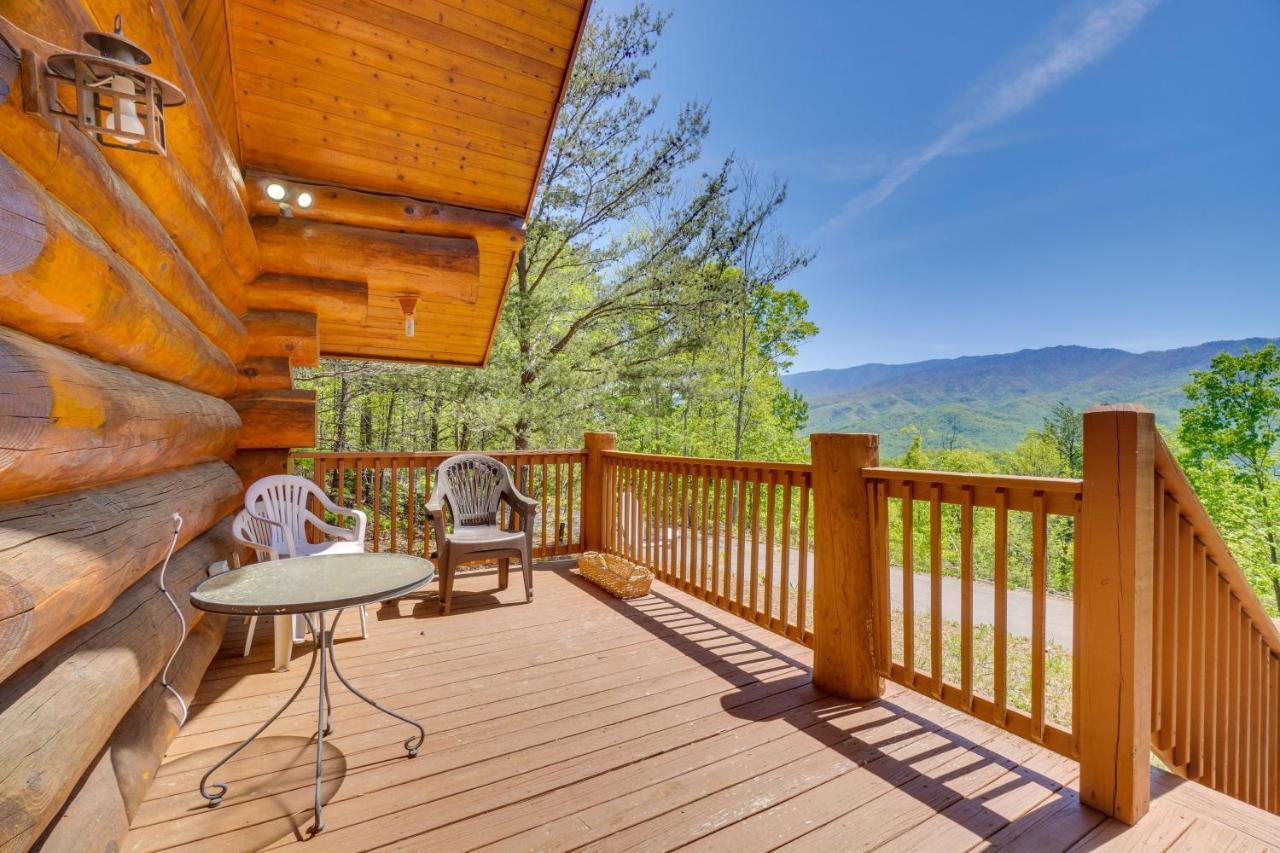 Idyllic Gatlinburg Cabin With Hot Tub And Balcony! Extérieur photo