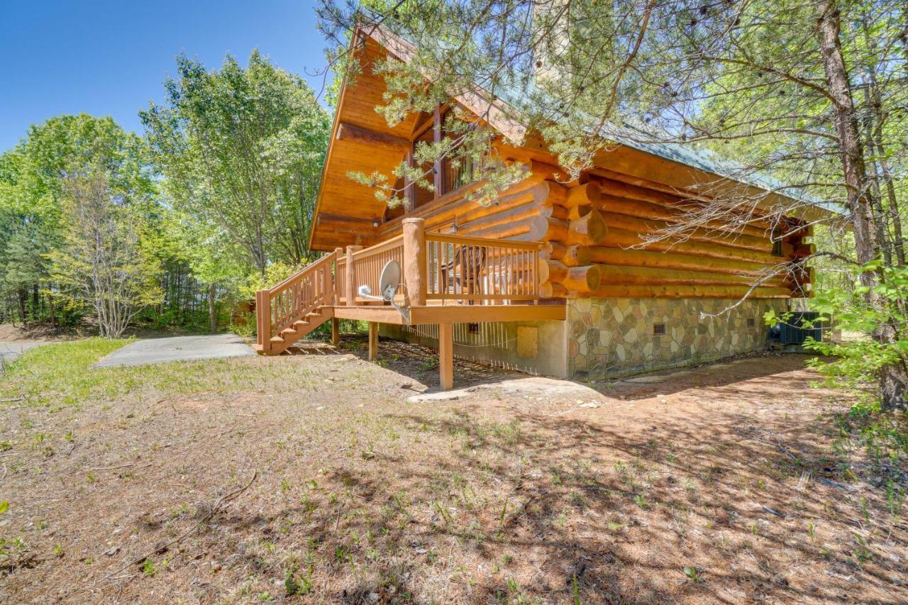 Idyllic Gatlinburg Cabin With Hot Tub And Balcony! Extérieur photo